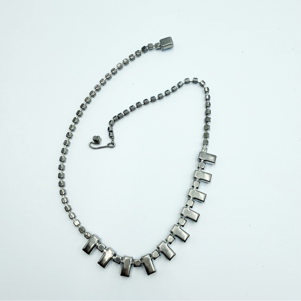 Vintage Weiss Signed Light Dark Blue Rhinestones Necklace - Picture 5 of 7